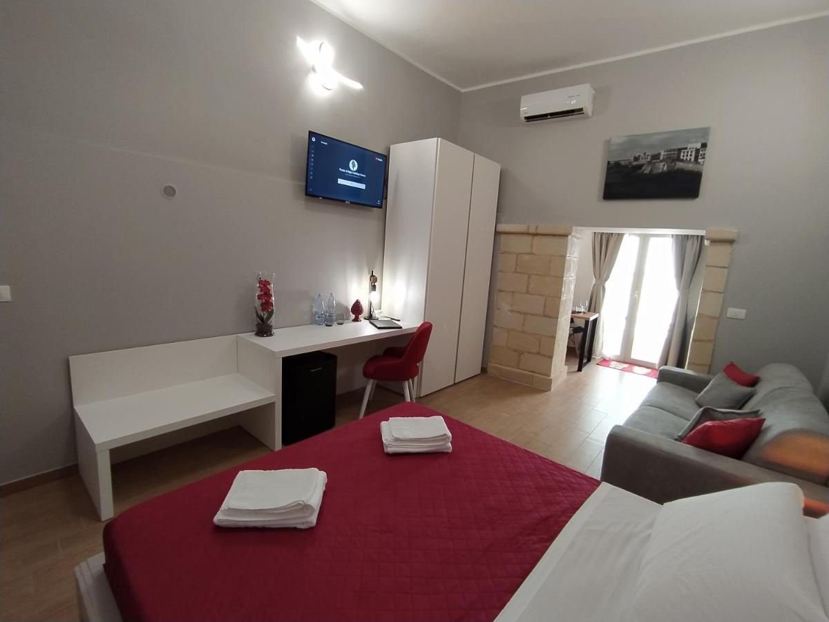 La Punta Di Ortigia Holiday Home Syracuse Exterior photo